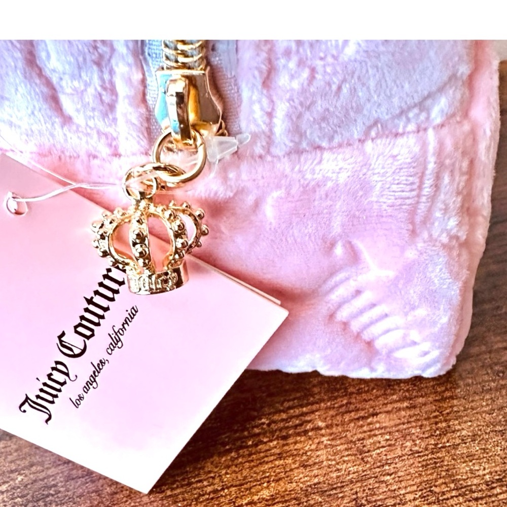 Juicy Couture Pink Cosmetic Bag - Picture 5 of 6
